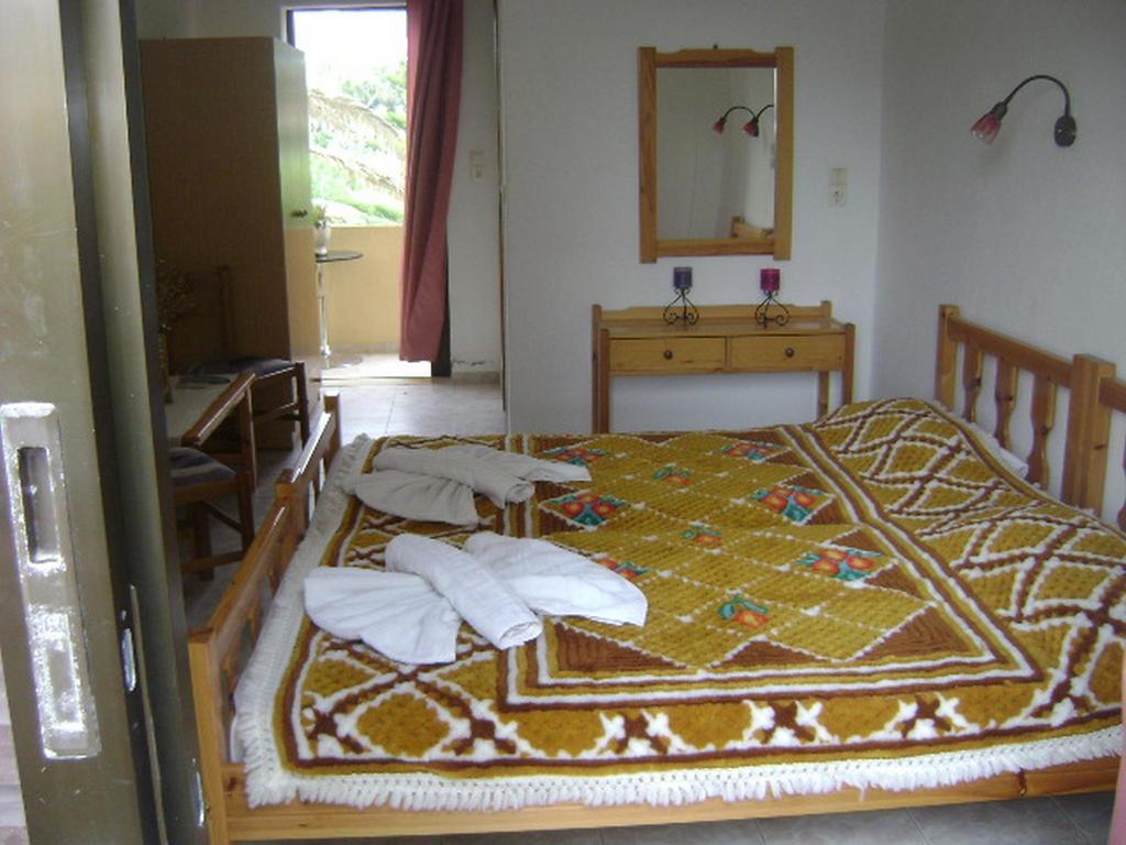 Adonis Beach Hotel Iraklio Eksteriør bilde