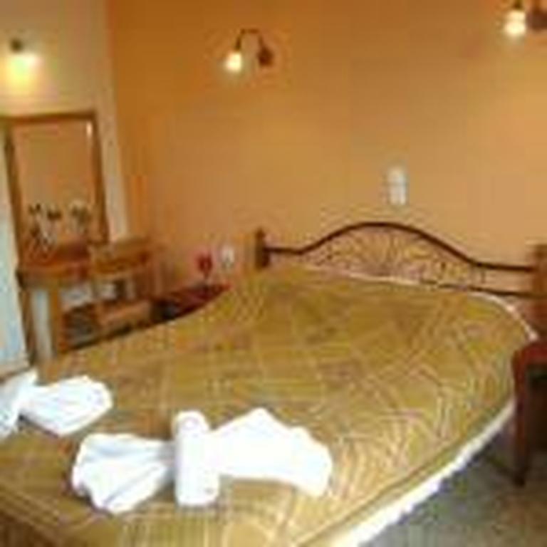 Adonis Beach Hotel Iraklio Eksteriør bilde