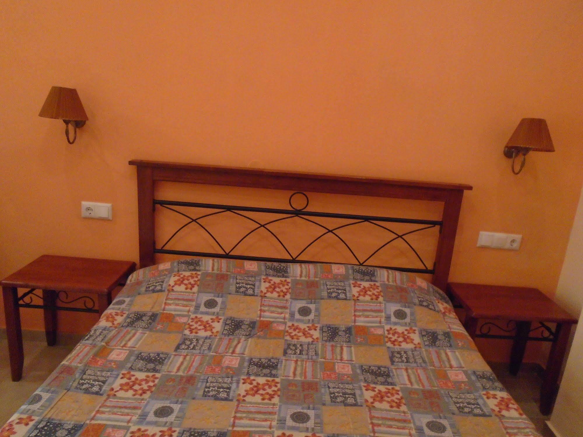 Adonis Beach Hotel Iraklio Eksteriør bilde