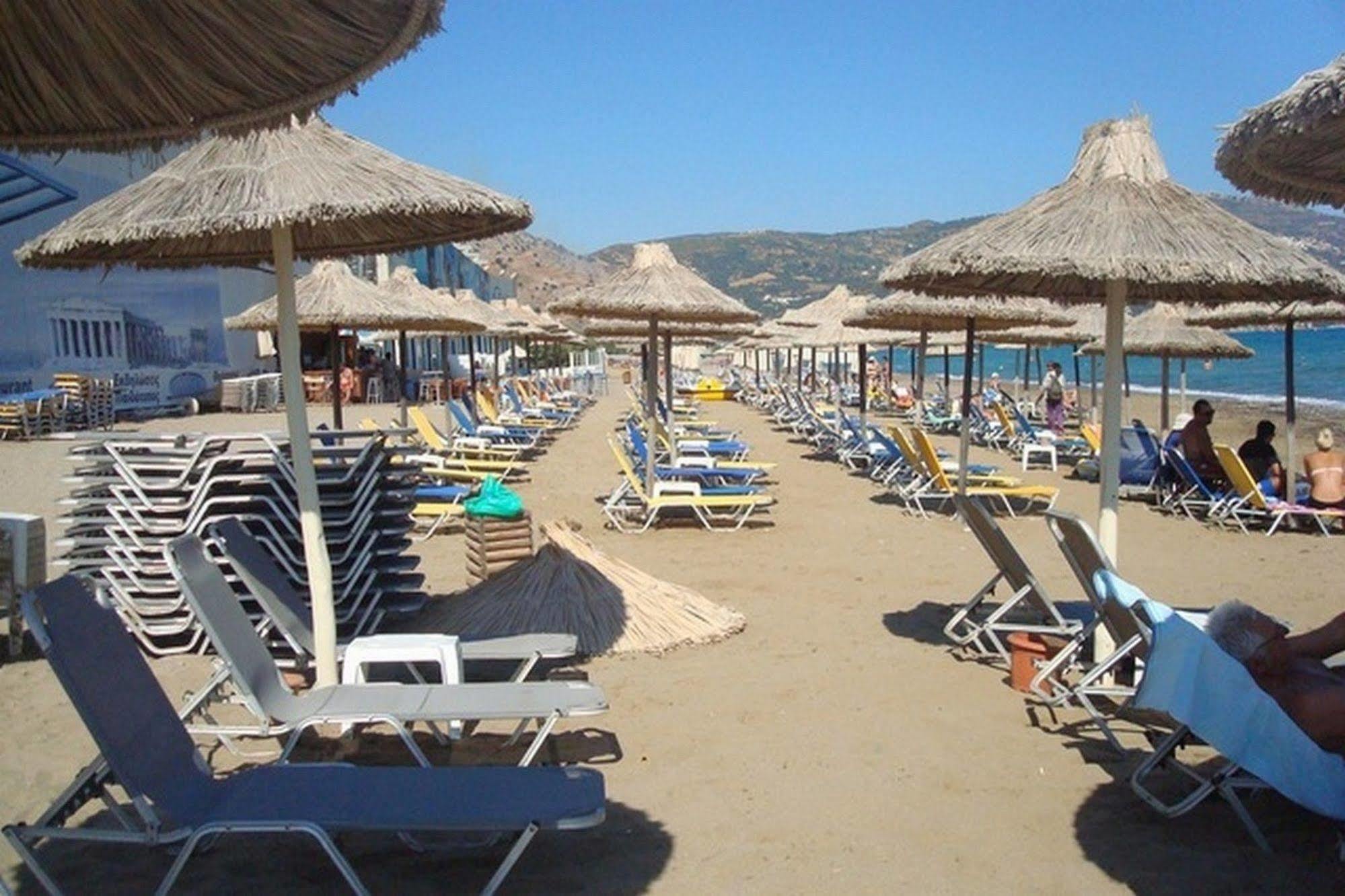 Adonis Beach Hotel Iraklio Eksteriør bilde